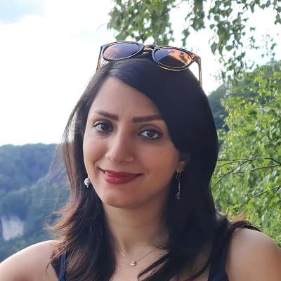 Abtahi, Zara